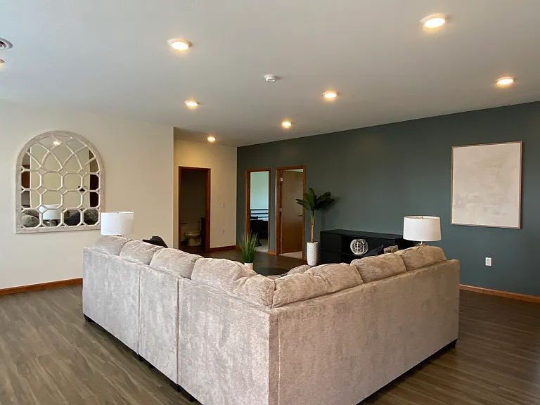 941 W 3rd St #4-1 — Photo 4