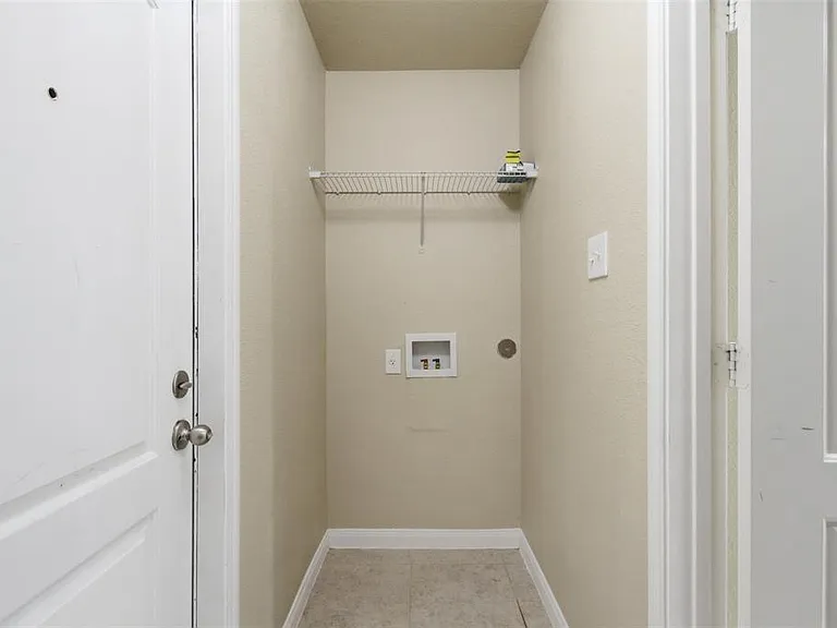 230 Silverleaf Dr — Photo 20