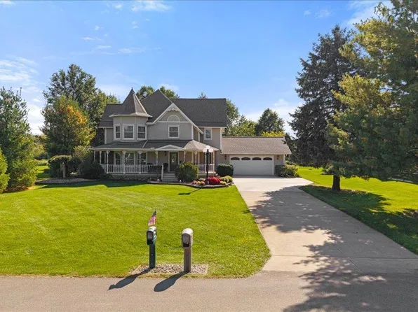 4207 Crescent View Dr, Tecumseh, MI 49286