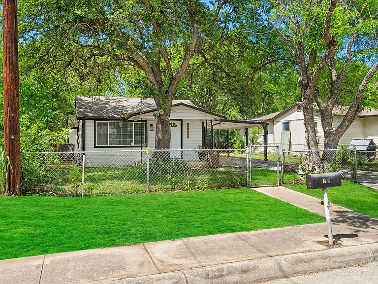 5807 Mayo Dr — Photo 3