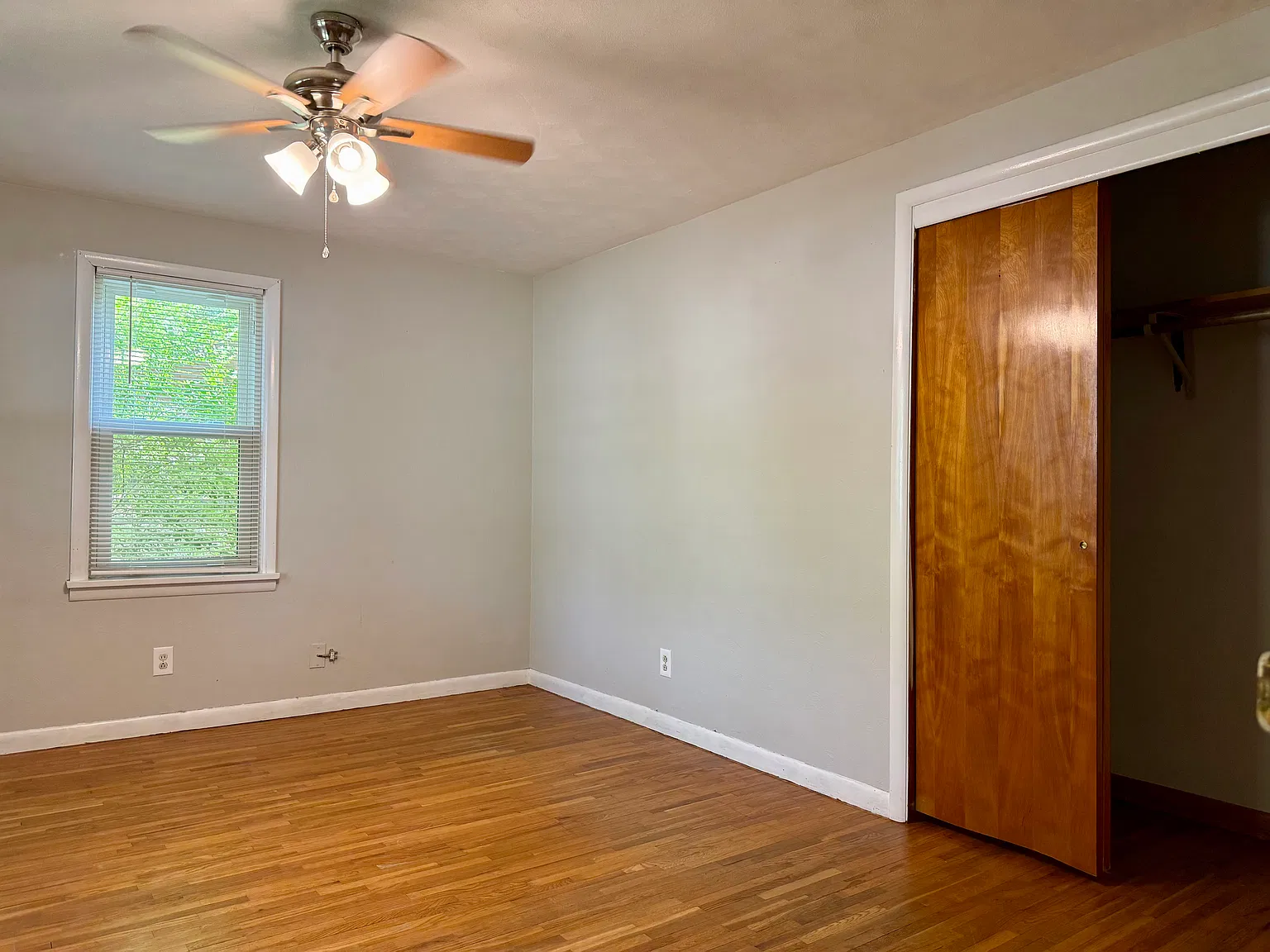 3 bed, 2.5 bath, 1368 sqft, $1,500 — Photo 3