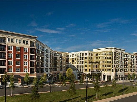 2nd image of 705 Town Blvd NE APT 333