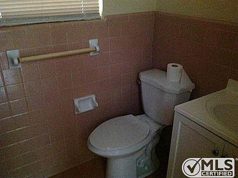 3rd image of 5917 Trailwood Dr
