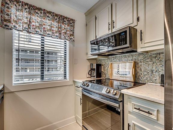 5th image of 204 Maison Dr. #N-103