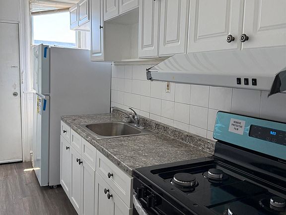 5th image of 3816 Ventnor Ave