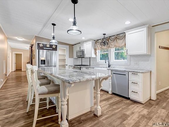 5th image of 157 Great Creek Ct