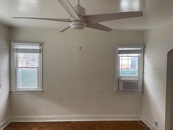 3rd image of 7524 Willoughby Ave #A