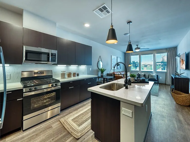 Cuvee Apartments — Photo 9