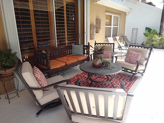 3rd image of 1043 Siena Oaks Cir S