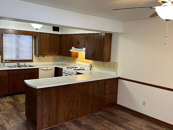 5th image of 207 River Ln APT 4