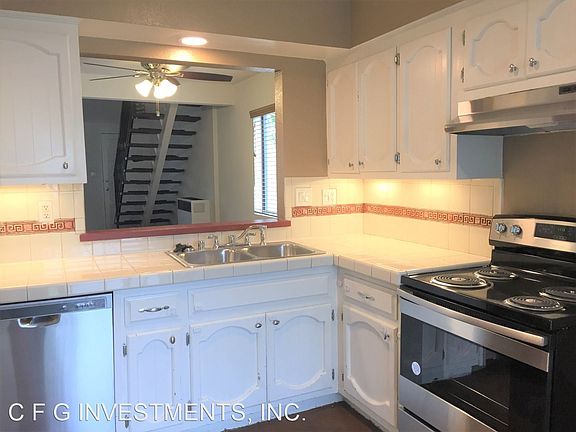 5th image of 258 N Euclid Ave