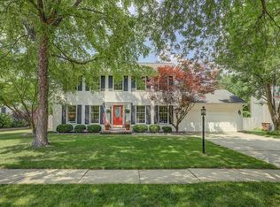 2805 Woodridge Rd, Champaign, IL 61822