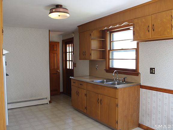 4th image of 246 Nicholson Street