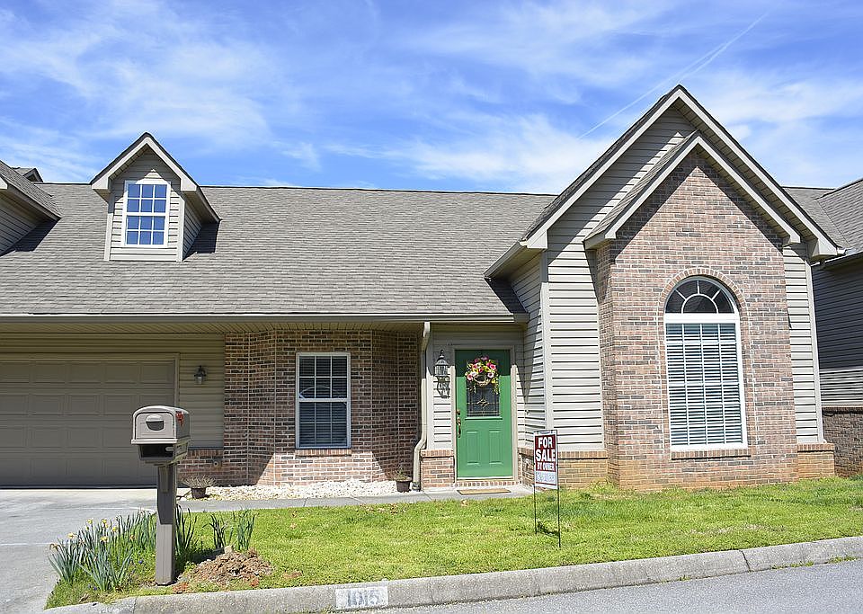 1st image of 1015 Silver Creek Ln