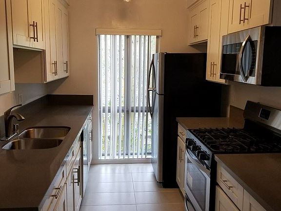 4th image of 7607 Norton Ave APT 5