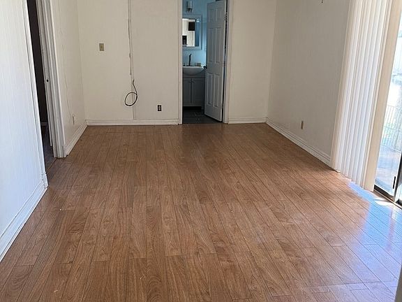 4th image of 3808 Melody Ln