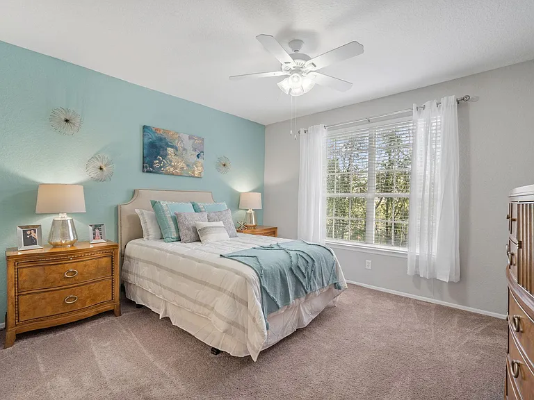 The Grand Reserve at Tampa Palms Apartments — Photo 8