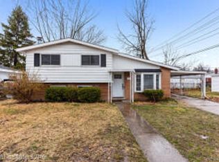 30450 Avondale St, Westland, MI 48186