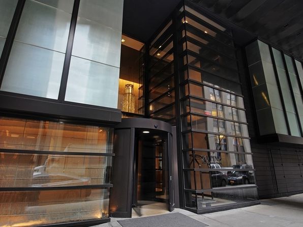 20 Pine St APT 1016