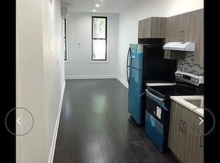 35 Schaefer St #1B, Brooklyn, NY 11207