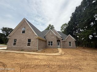 3837 Nail Road West Rd, Horn Lake, MS 38637