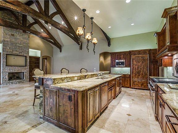 5th image of 606 Deloache Cres