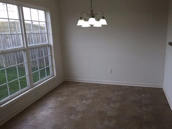 5th image of 3800 Winthrop Dr