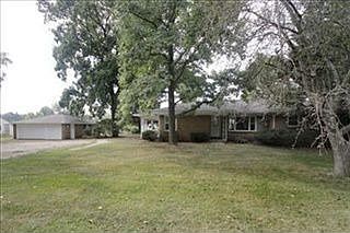 2nd image of 350 E Xy Ave