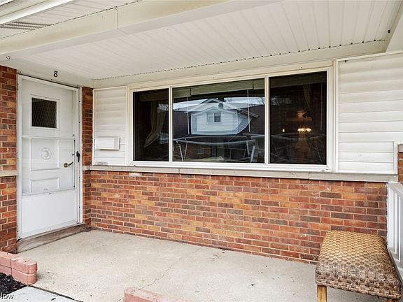 4th image of 25505 Country Club Blvd Unit 8