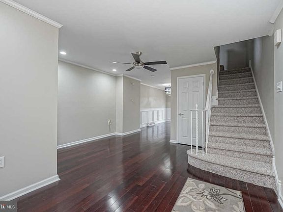 5th image of 2737 S Beulah St