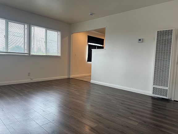 4th image of 158 1/2 N Vecino Dr