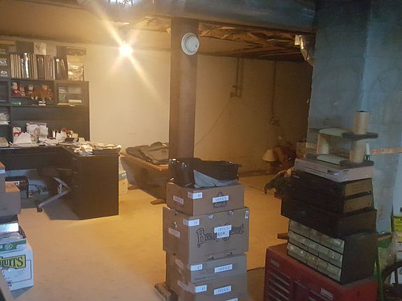 4th image of 3701 Thompson Ave