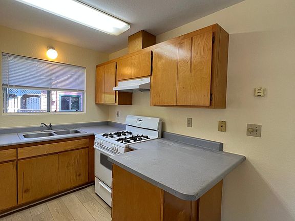5th image of 16356 4th St #7