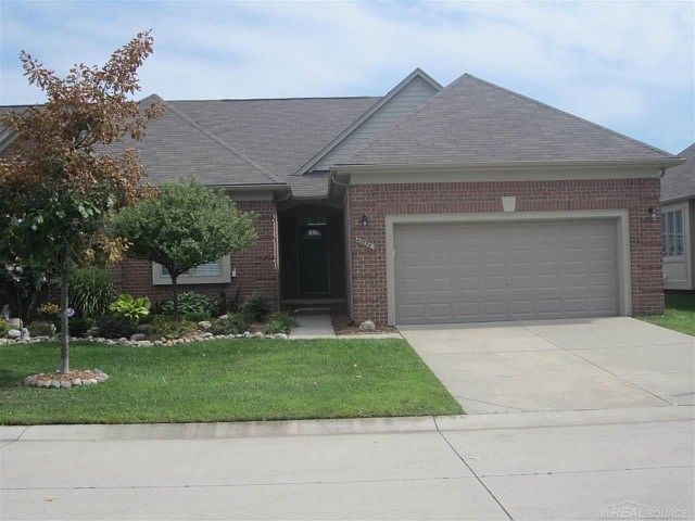 1st image of 42936 Greystone Dr