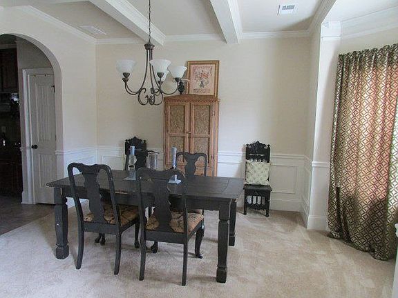 4th image of 4013 Lakewood Dr