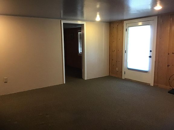 2nd image of 3300 Sacramento St