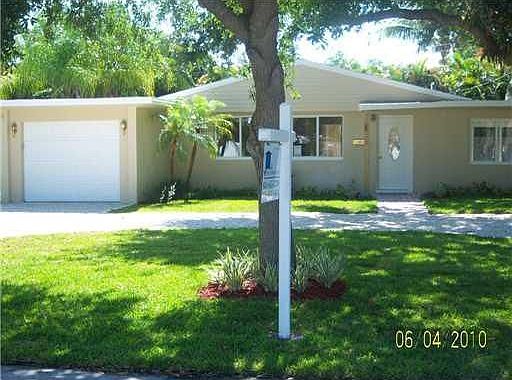 2nd image of 2800 NE 21st Ave