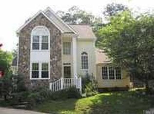1305 Stonemoor Ct, Raleigh, NC 27606