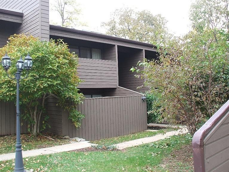 1st image of 750 Shaker Dr APT 427