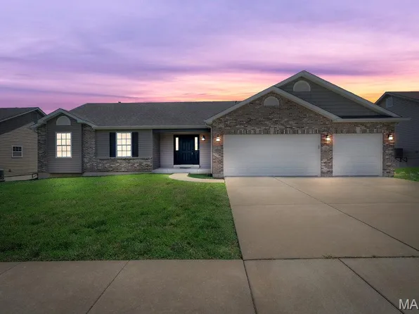 345 Cimarron Valley Trl, Wentzville, MO 63385