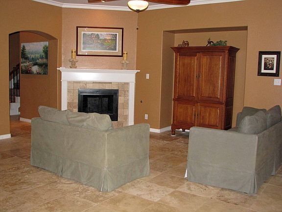 Living Room 17x20