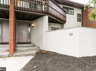 660-4 Geneva Dr, Mechanicsburg, PA 17055