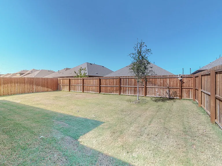 11029 Klondike Ln — Photo 38