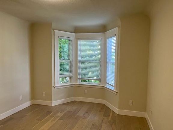 2nd image of 644 Natoma St #A