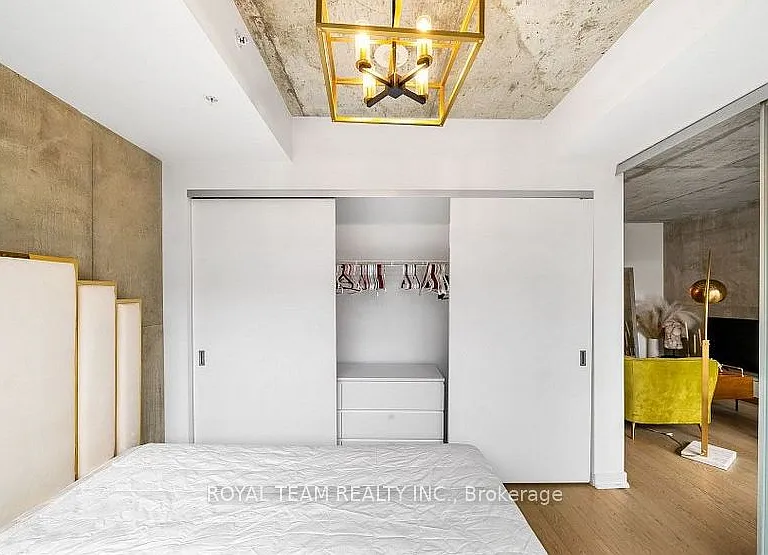39 Brant St #815 — Photo 12