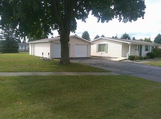 10123 Virginia St, Oscoda, MI 48750
