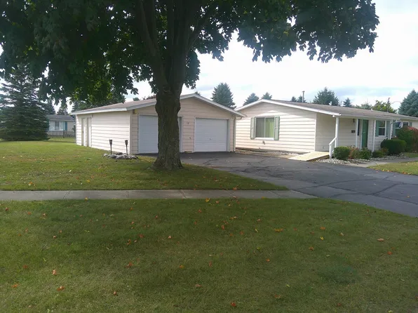 10123 Virginia St, Oscoda, MI 48750