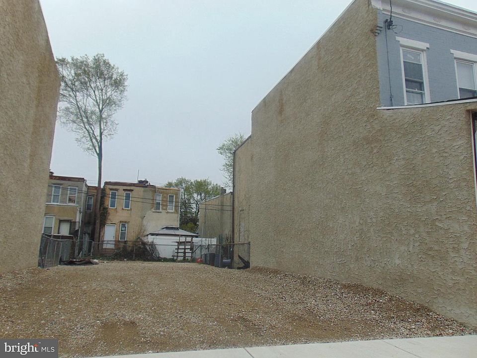1st image of 911 Fern St