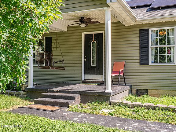 3rd image of 313 E Main St