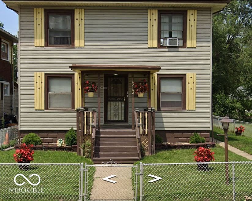 1st image of 1313 Field St
